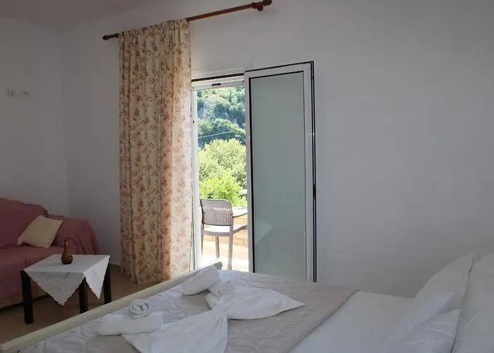 Penelope 2 Guest house Dhermi